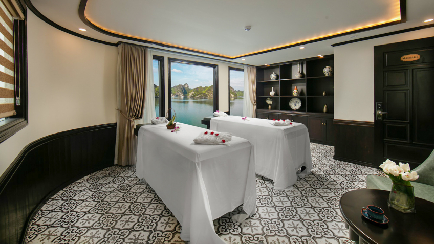 Hermes Cruise: Grand Spa With High End Amenities