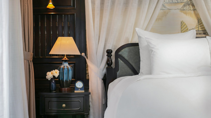 Hermes Cruise: Luxurious Details In Room