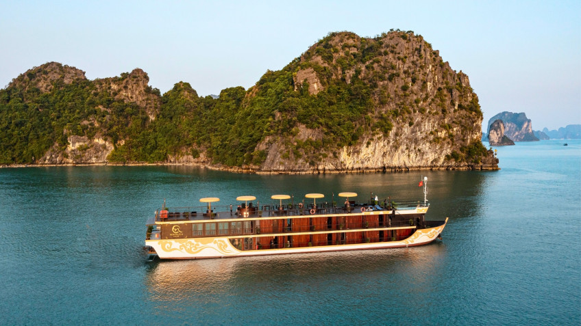 Nostalgia Cruise: Nostalgia Cruise Halong Bay