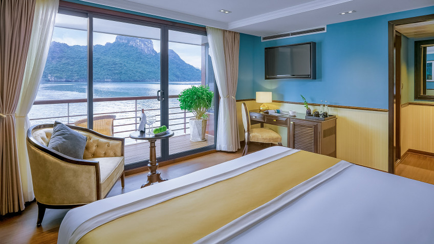 Capella Cruise: Lively scene from room's sight
