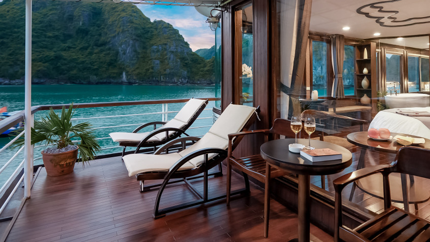 Orchid Classic Cruise: Sip on cocktails at private terrace