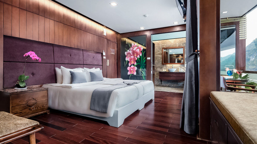 Orchid Classic Cruise: Suite Balcony